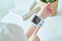 Wrist Blood 
Pressure Monitor
手腕式血壓計