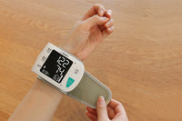 Wrist Blood 
Pressure Monitor
手腕式血壓計