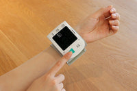 Wrist Blood 
Pressure Monitor
手腕式血壓計